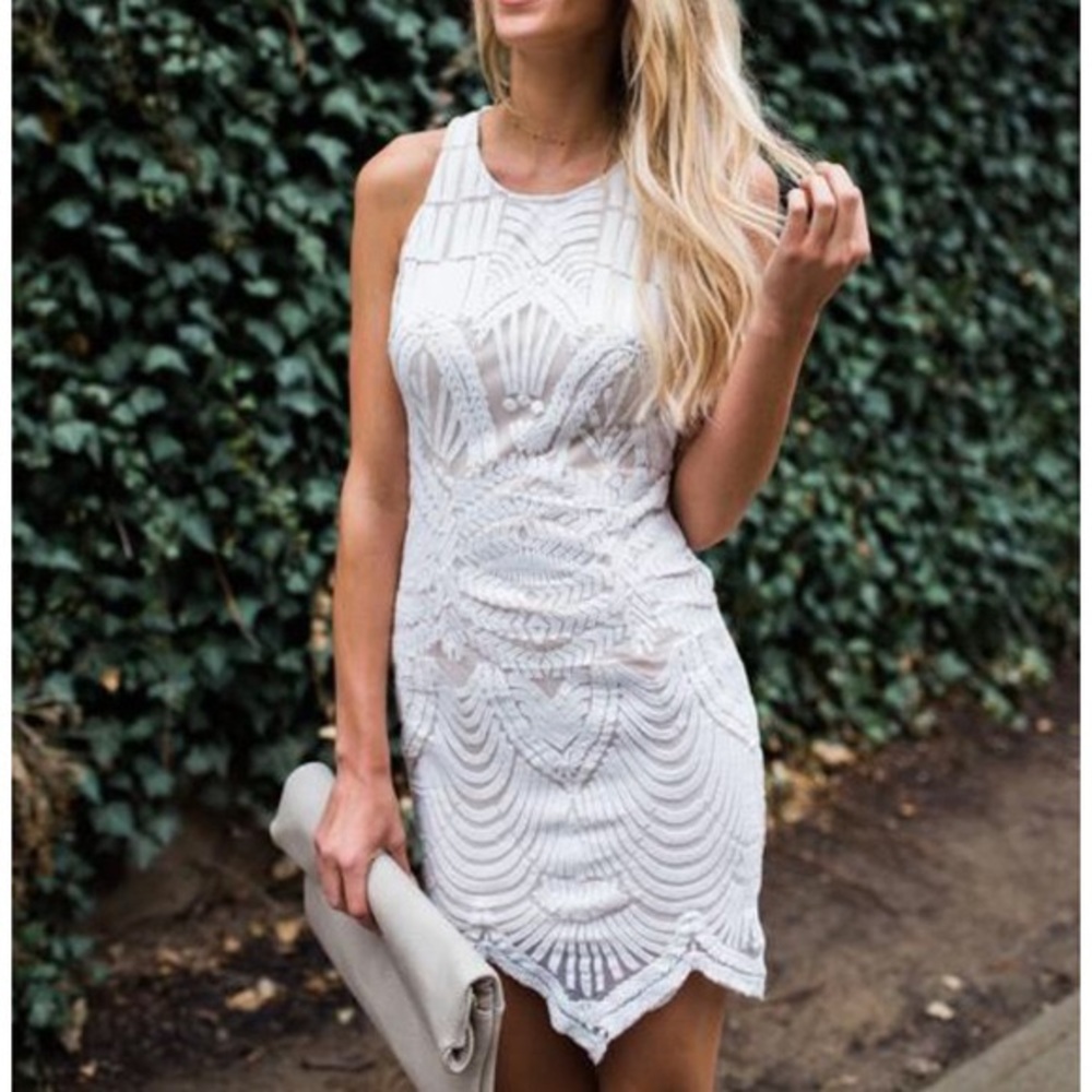 Vici majestic lace dress